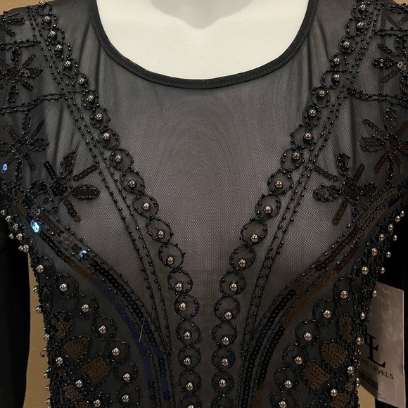 Frank Lyman Design Tops - Frank Lyman black gunmetal beaded knit top Size Large